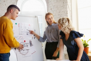 Plot to Page: Crafting Compelling Narratives Plot to Page: Crafting Compelling Narratives